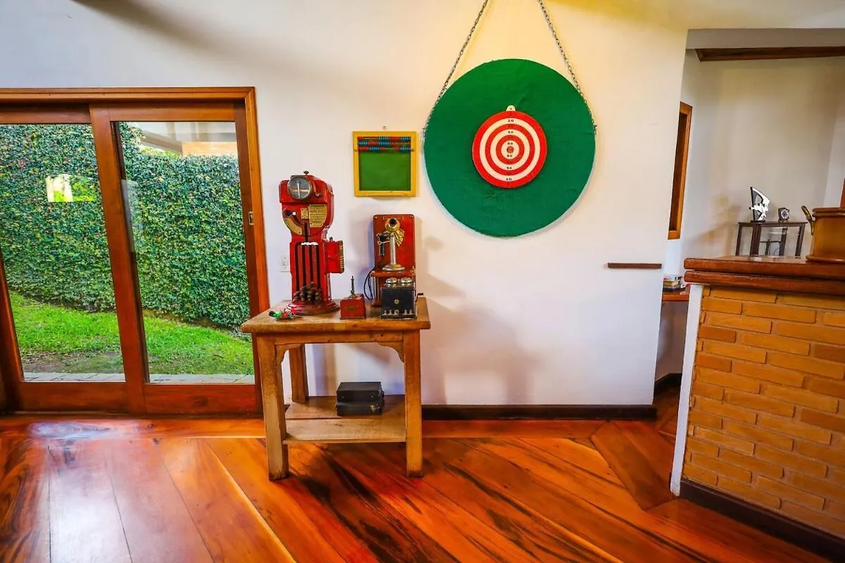 別荘 Campos do Jordão Casa Do Atletaヴィラ